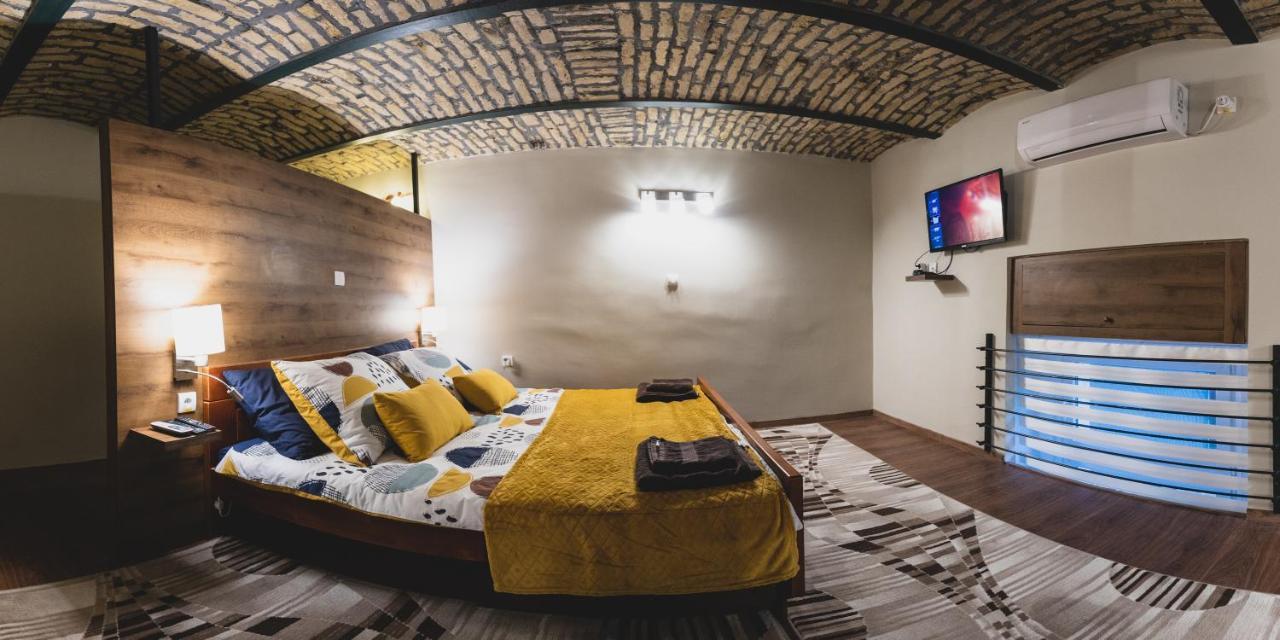 Museum Apartment Суботица Экстерьер фото