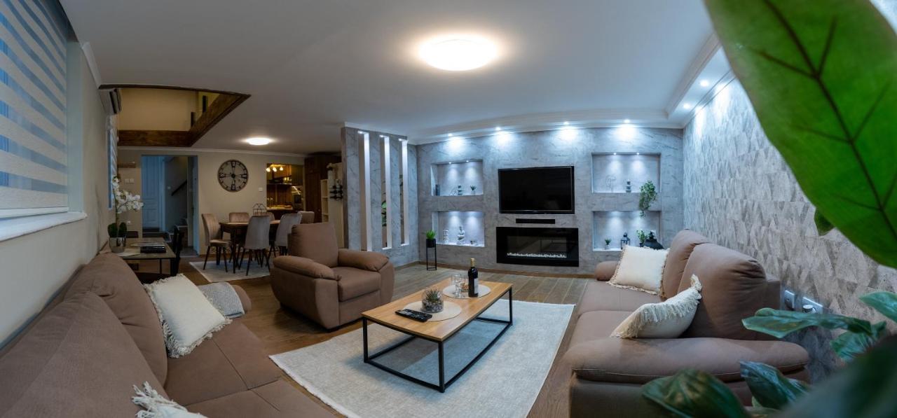Museum Apartment Суботица Экстерьер фото